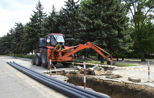 Sewer Line Excavation in Middletown